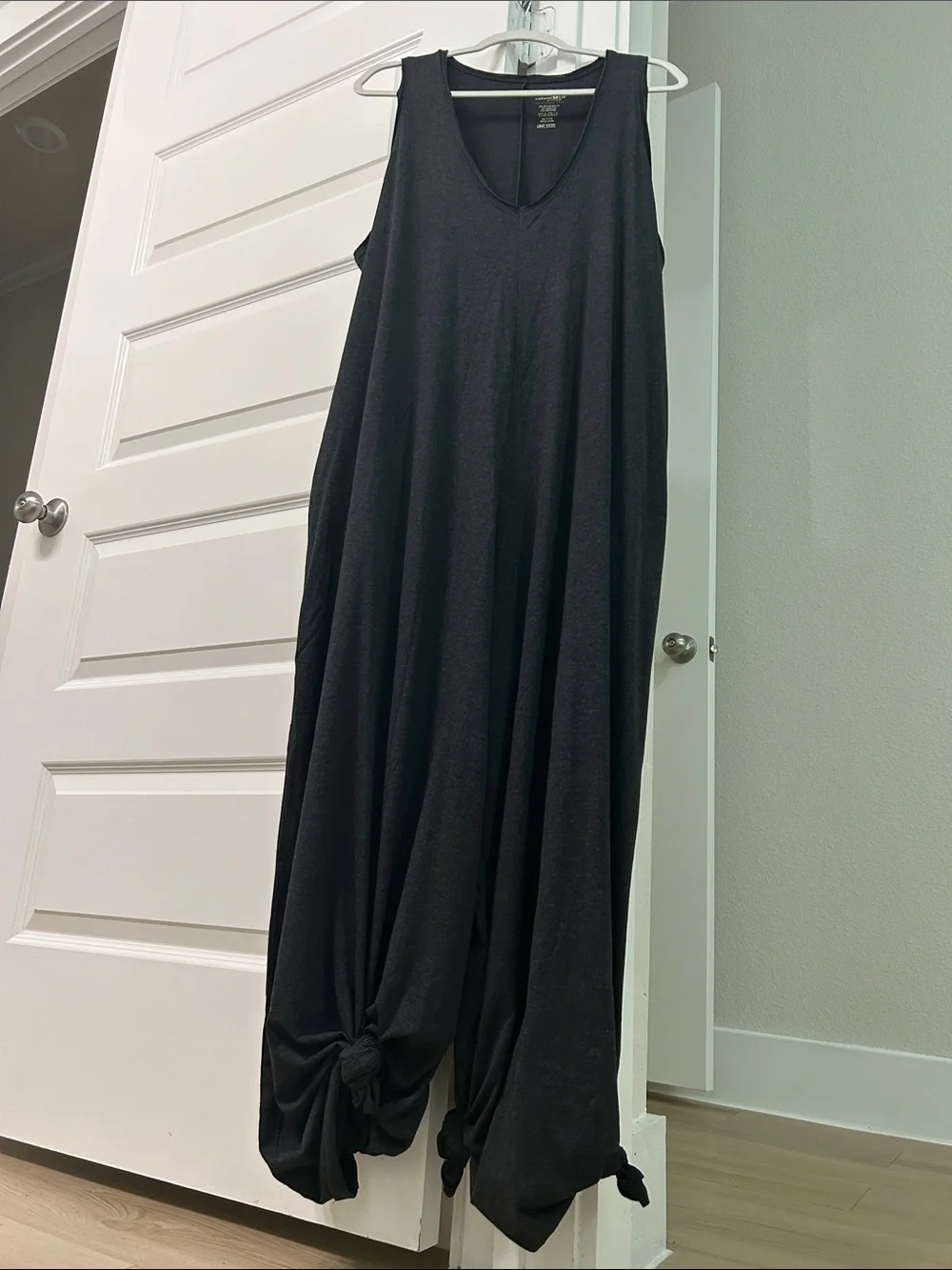 NWOT Natural Life one size Wide-Leg V-Neck Jumpsuit - Picture 4 of 10